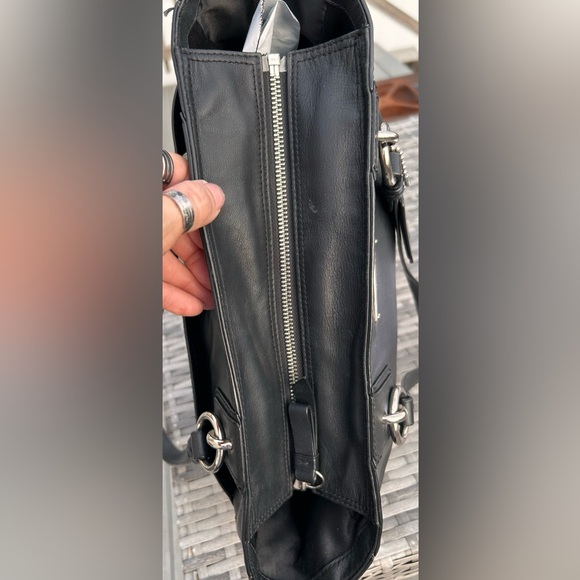 2012 Coach Leather Zip Tote Bag Black Excellent Condition - Picture 9 of 14